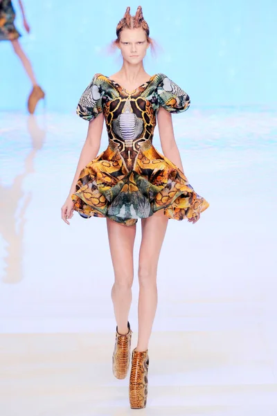Look 4